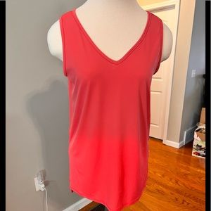 Ladies NWT TUNIC TOP